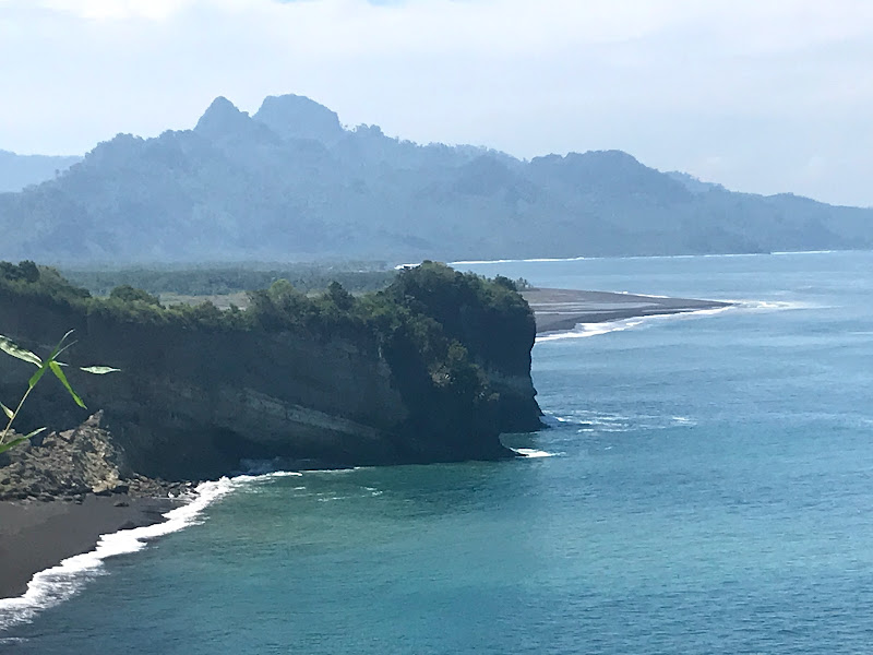 Pantai Licin