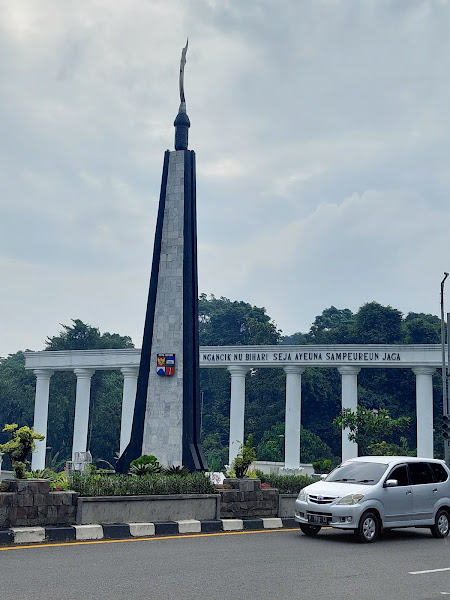 Tugu Kujang Bogor