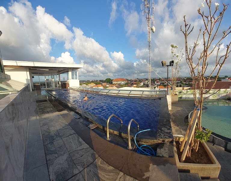 BOSS Legian Hotel