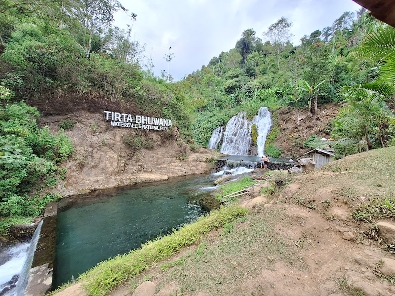 Tirta Buana Waterfall