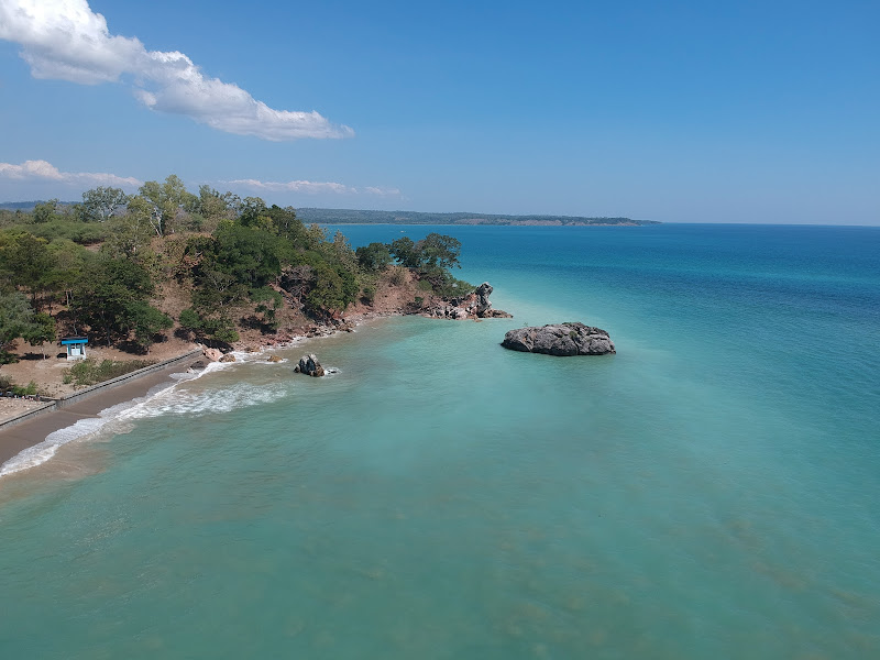 Pantai Fatukolo