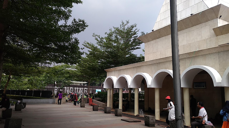 Menara Masjid Raya Bandung