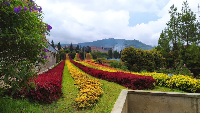Rainbow Garden Lembang