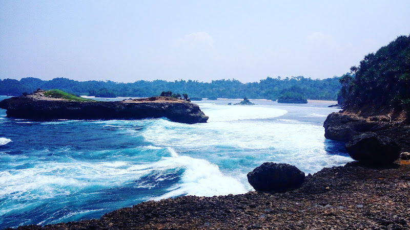 Pantai Dali Putih