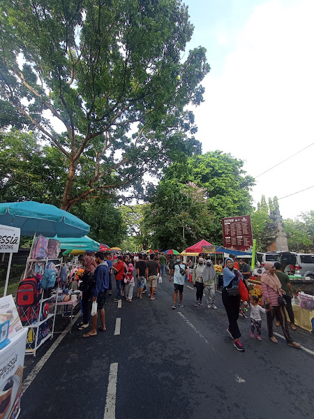 Lapangan Niti Mandala Renon - Monumen Perjuangan Rakyat Bali