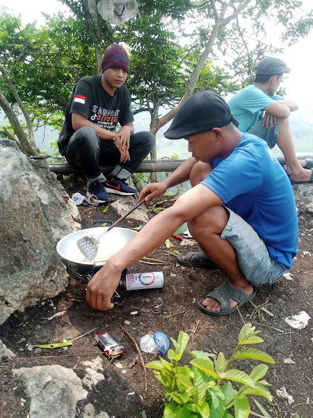 Obyek wisata gunung karang