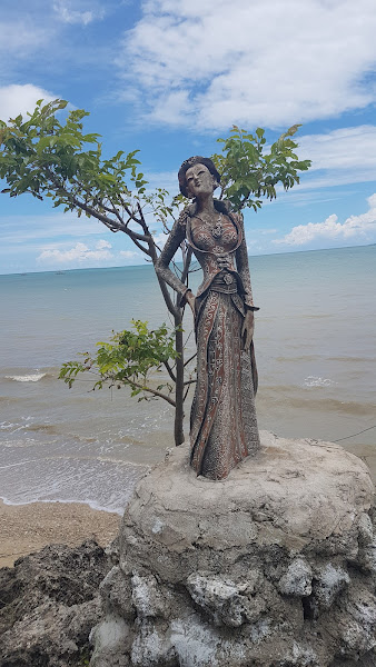 Batu Nona Beach