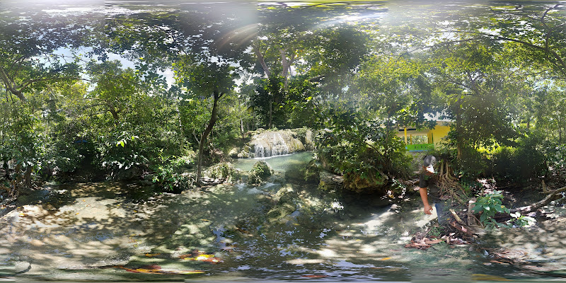 Air Terjun Waeura