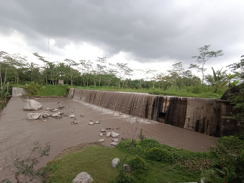 Air Terjun Tujuh Tingkat