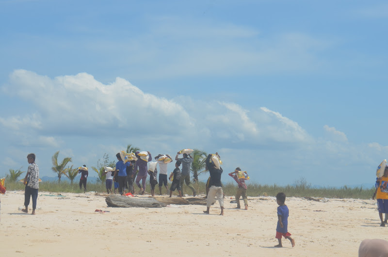 Pantai Pasir Putih Pulau Kera