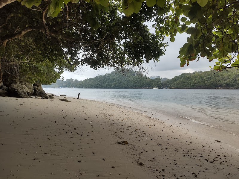 Pantai Waru-Waru