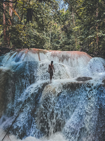 AIR TERJUN LUMOLI