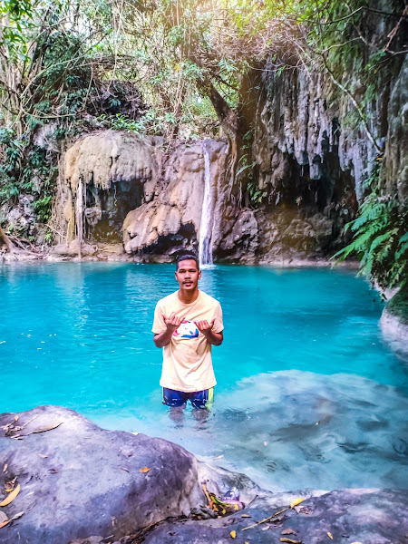 Air Terjun Kolam Jodoh Lewa Tidahu