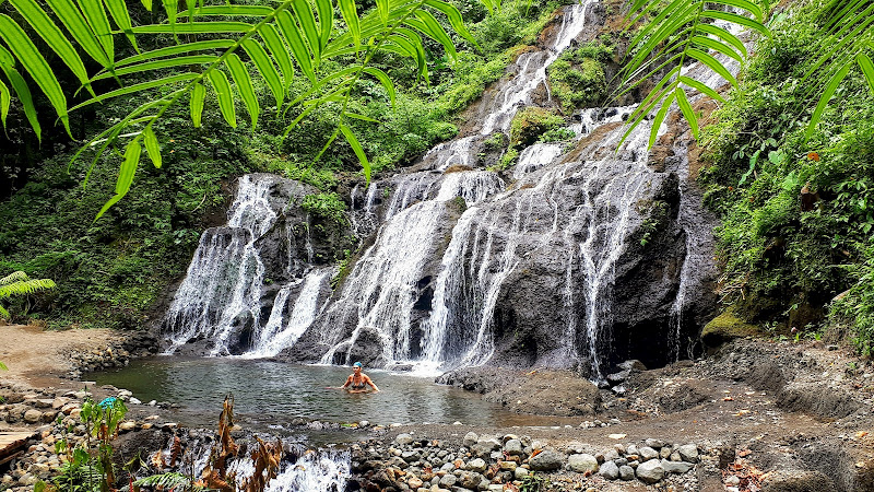 Wanagiri Pucak Manik Waterfall