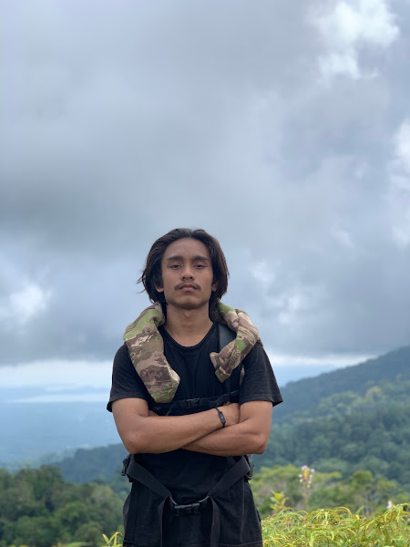 Puncak Lolowor