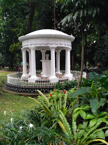 Danau Gunting Kebun Raya Bogor