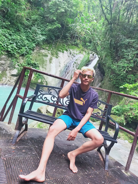 Air Terjun Waetina / Waetina Waterfall
