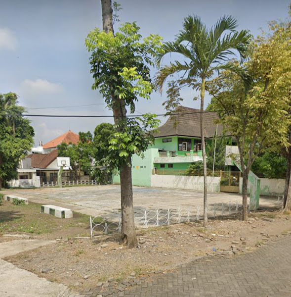 Lapangan Bola Basket Anggur