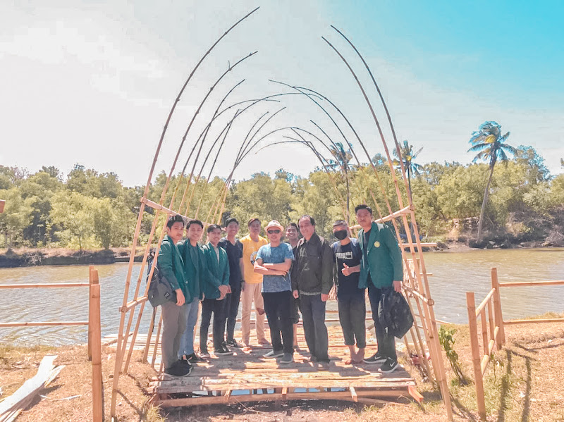 Kawasan Wisata Muara Selayar Desa Pijot