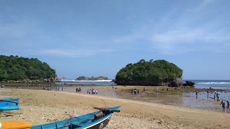 Pantai Kondang Merak