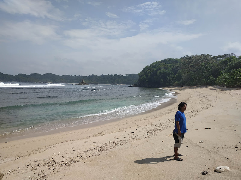 Pantai Dali Putih