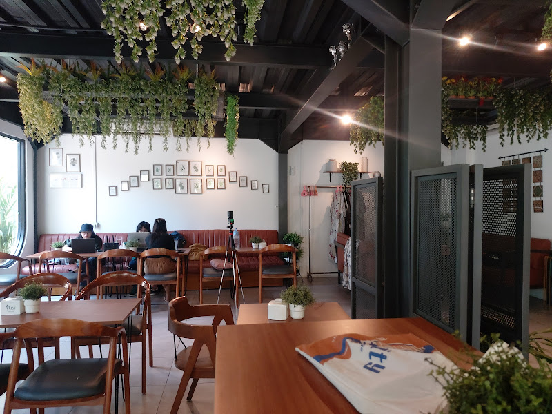 MONARKI COFFEE