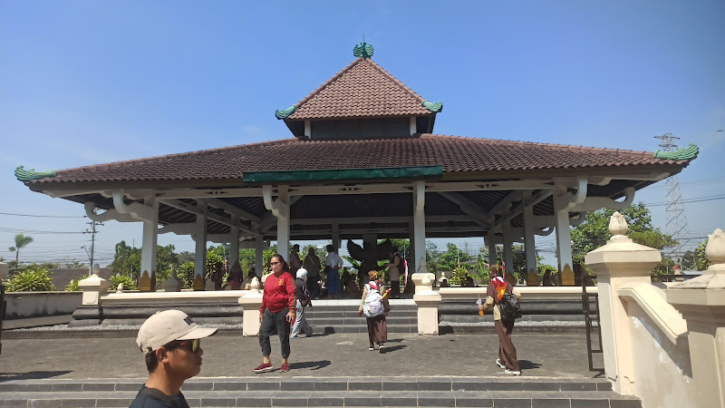 Monumen Pahlawan Pancasila Kentungan