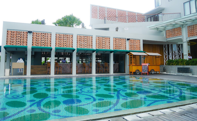 Eastin Ashta Resort