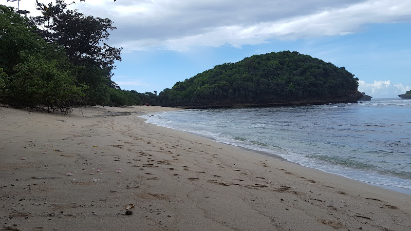 Pantai Dali Putih