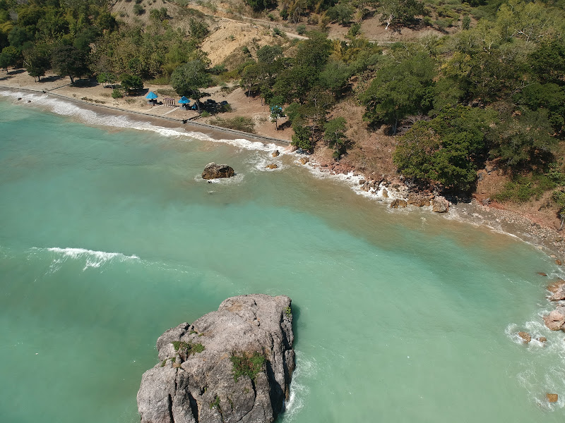 Pantai Fatukolo