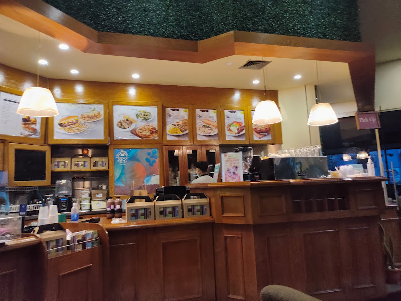 The Coffee Bean & Tea Leaf - Gedung Trans