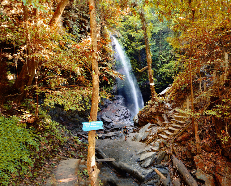 Air Terjun Waisia