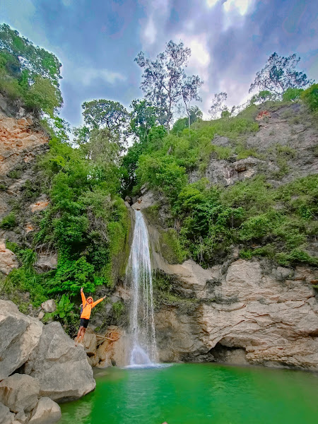 Air terjun Oenitas