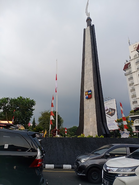 Tugu Kujang Bogor