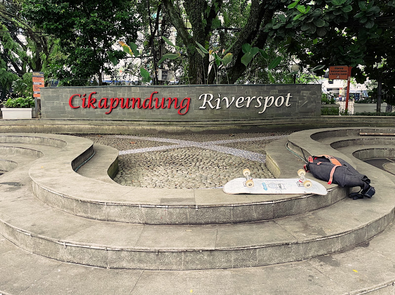 Plaza Cikapundung River Spot