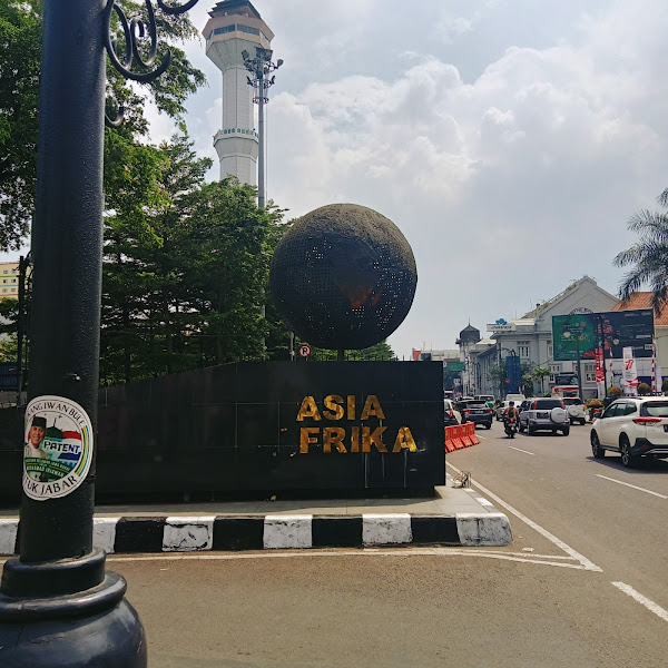 Tugu Asia Afrika