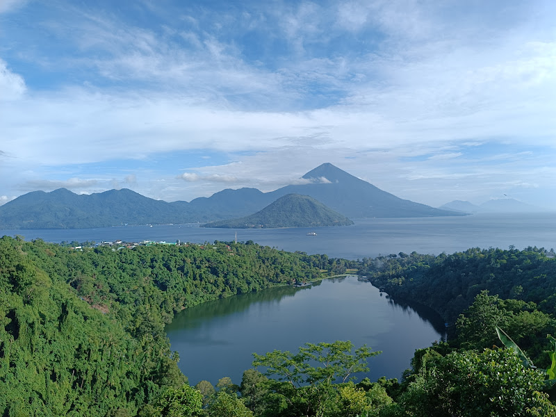 Danau Ngade