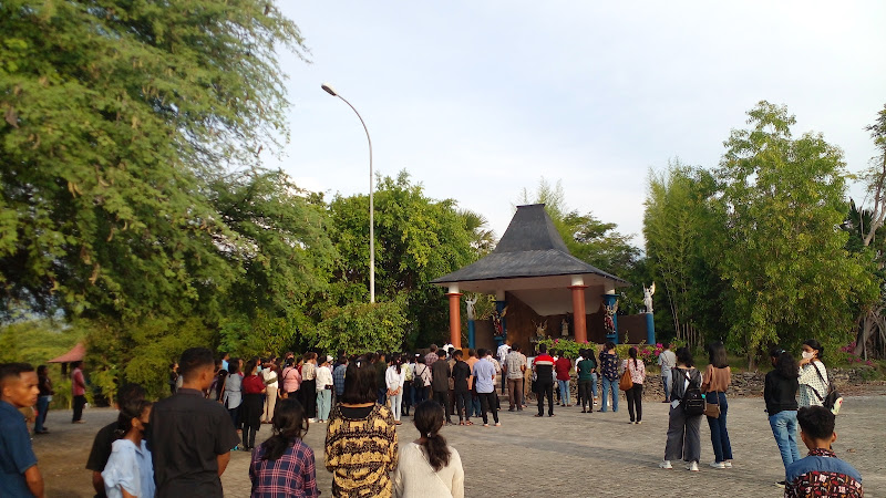 Taman Ziarah Yesus Maria