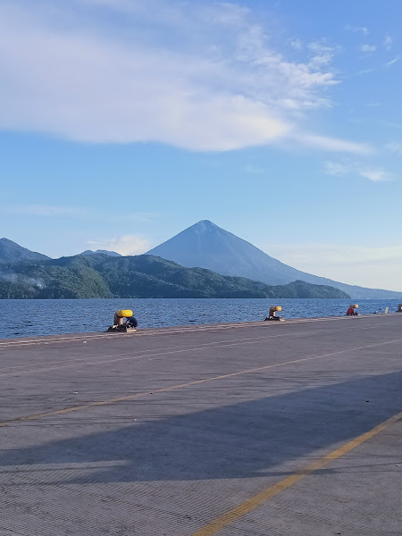 Pelabuhan Ahmad Yani Ternate