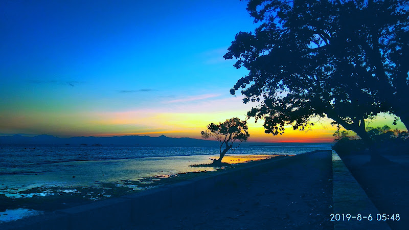 Pantai Paradiso