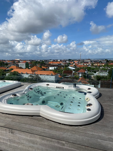 Daun Bali Seminyak Hotel