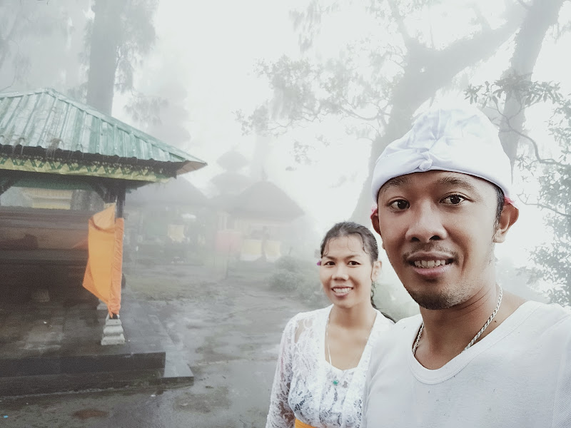 Pura Pucak Mangu