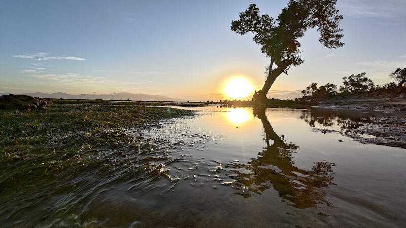 Pantai Paradiso
