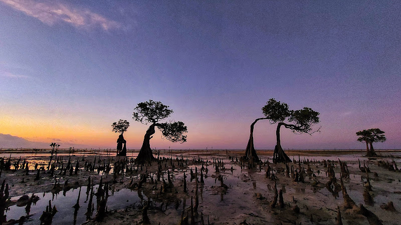 Walakiri Beach