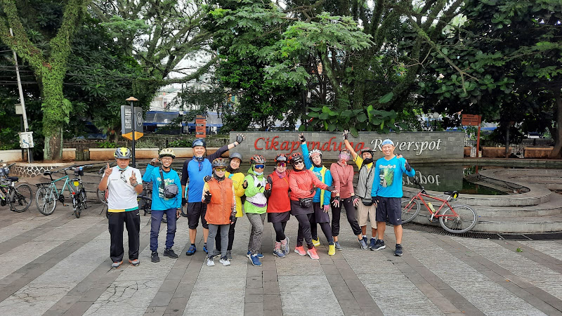 Plaza Cikapundung River Spot