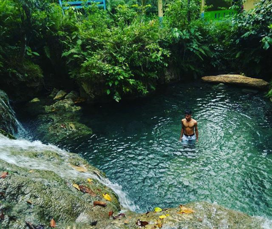 Air Terjun Waeura