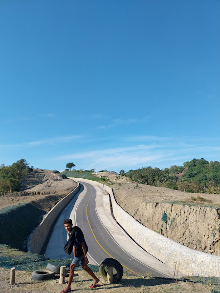 Bukit Cinta Napan Jalur Manis