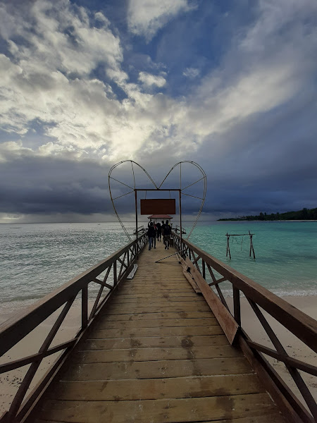 Pantai Jiku Merasa