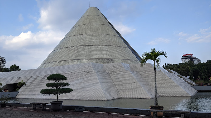 Monumen Yogya Kembali