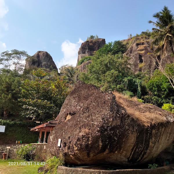 Puncak Gunung Api Purba - Nglanggeran